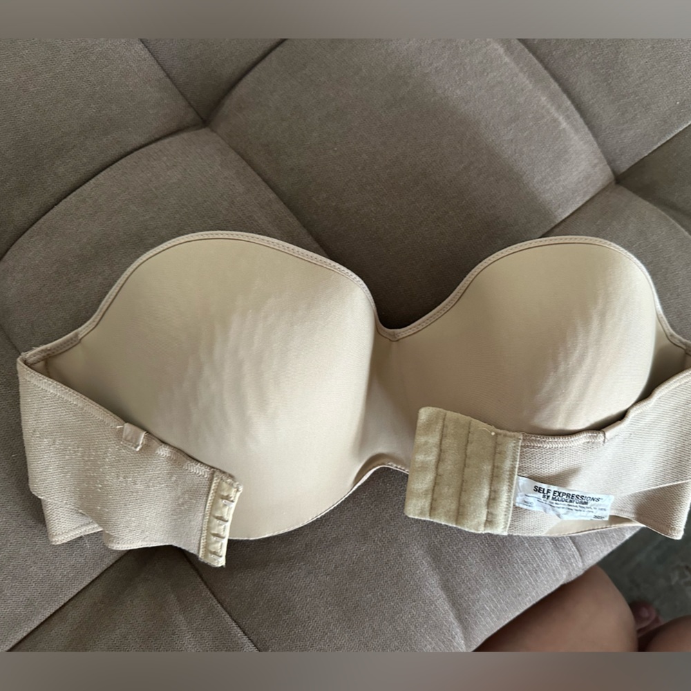 Self Expressions strapless bra. 36DD. In good shape. Very supportive band.